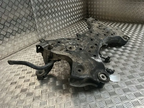Subchasis delantero Kia OE OEM 62401D7870 - Usado image 6