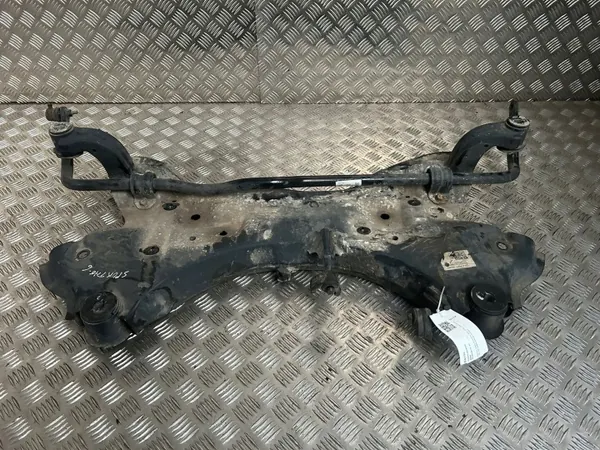Subchasis delantero Kia OE OEM 62401D7870 - Usado image 9
