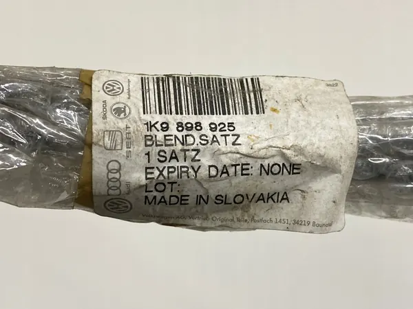 VW GOLF V KOMBI SOLTAGSKLÄMMA 1K9898925 image 2