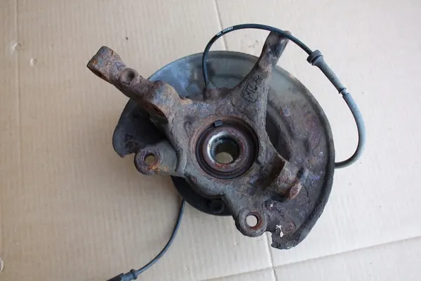 Fram nav knuckle MITSUBISHI COLT VI z30 Höger image 2