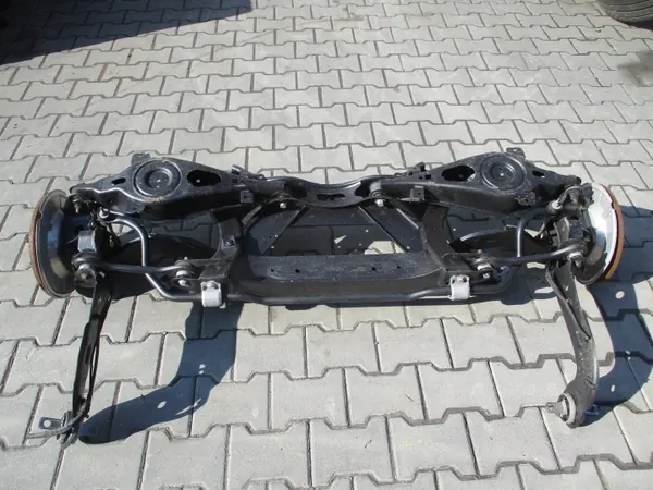 Bakaxel Fjädring OEM Ford Focus MK4 Kombi image 2