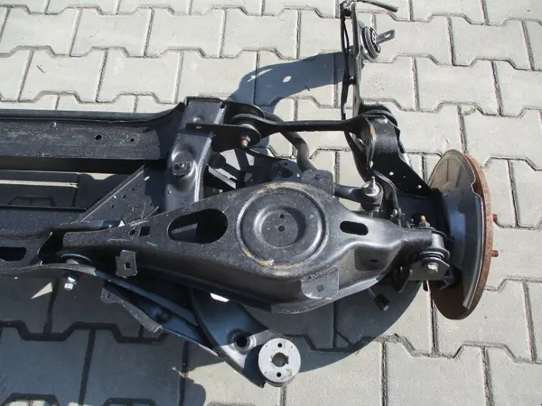 Bakaxel Fjädring OEM Ford Focus MK4 Kombi image 4