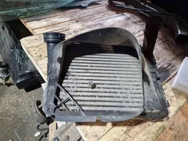 Intercooler-koeler 7L6145804 voor VW Touareg 3.0L Diesel image 6