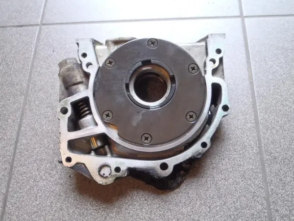 Pompe à huile OEM 344636 pour VW T4 2.4D/2.5TDI image 2