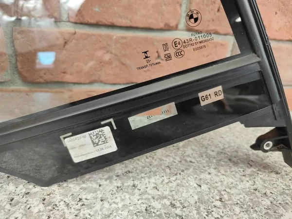 Ventana lateral BMW G61 derecha trasera OEM 5A058D6 image 3