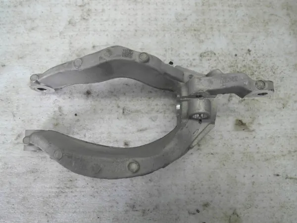 Horquilla de montaje amortiguador izquierdo Volvo XC90 II OEM 31681983 image 3