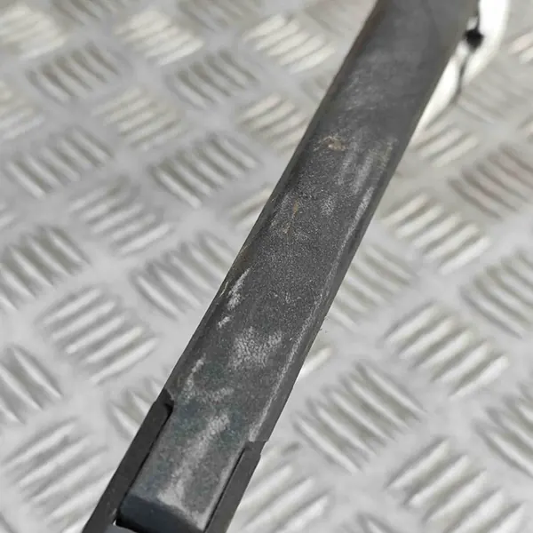 Mazda CX-5 Rear Wiper Arm L20667421 image 5