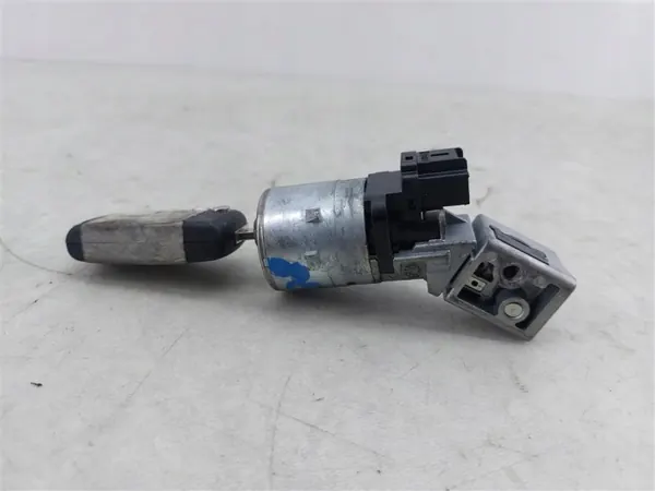 Interruptor de encendido OEM 207 06-12 R Peugeot 207 image 3