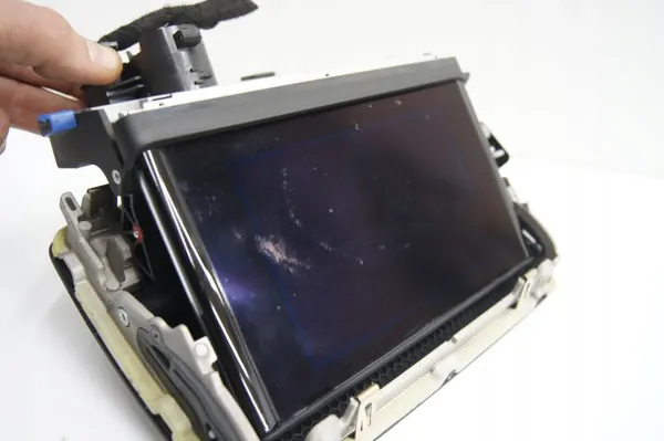 Audi A3 8V LCD-skärm OEM 8V0857273F - Begagnad image 3