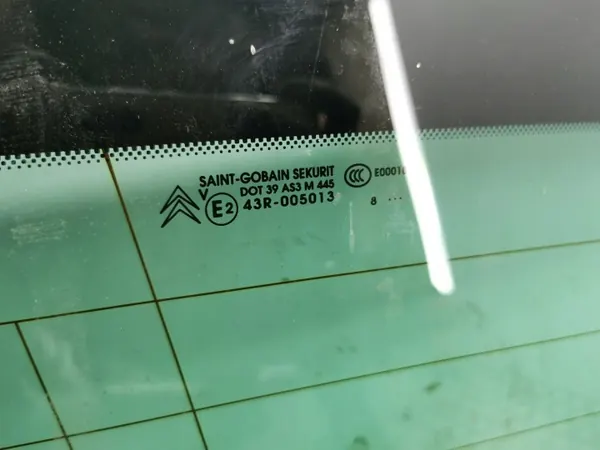 Citroen C5 2009 Vitre Arrière OEM 43R005013 image 9
