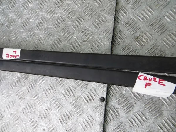 OEM 116/147 Katotangon Sarja Chevrolet Cruze HB:lle image 7
