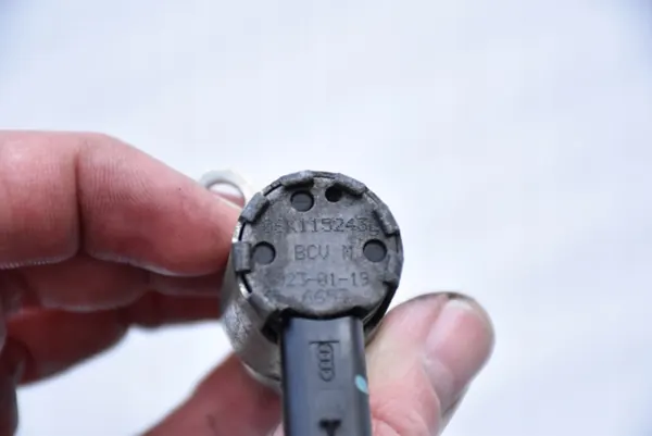 Ölsteuerventil OEM 06K115243E für VW Audi 2.0 TFSI image 5