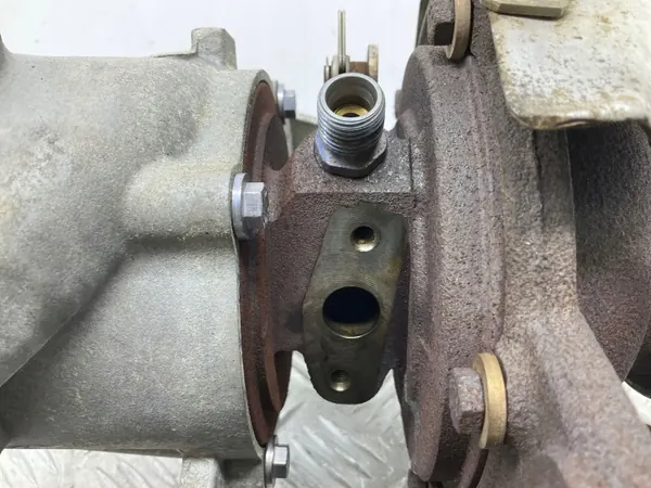 Turbo Skoda OE OEM 04L253010B - Usado image 8