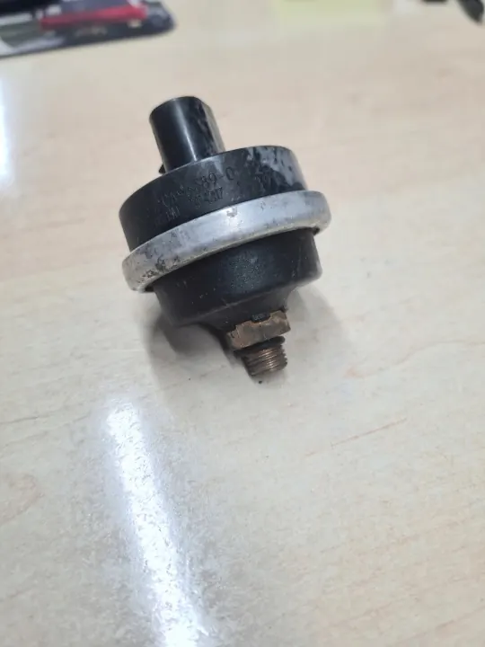 Sensor presión combustible OEM CA96389-01125 Ford F-Max image 3