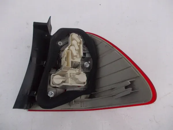 Luz trasera izquierda BMW 3 E90 E91 21810105 image 7