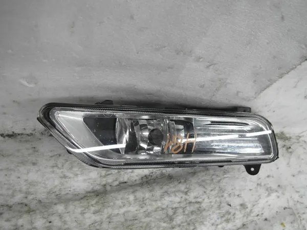 Lâmpada Halógena Frontal Esquerda VW Passat B8 image 2