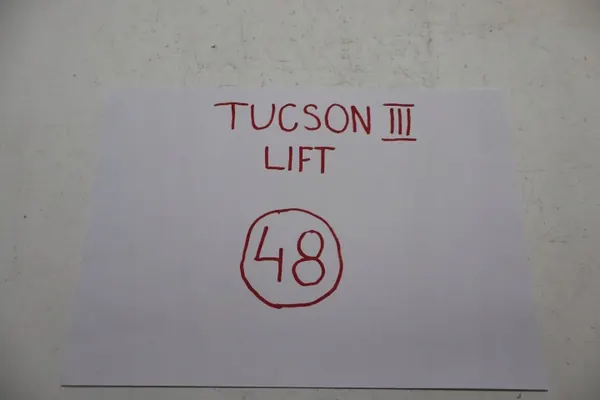 Instrumentpanel airbagkonsoll OEM BNE3620 - Hyundai Tucson image 7