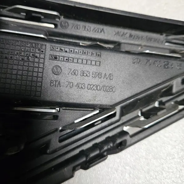 Griglia paraurti anteriore destra VW Touareg image 5