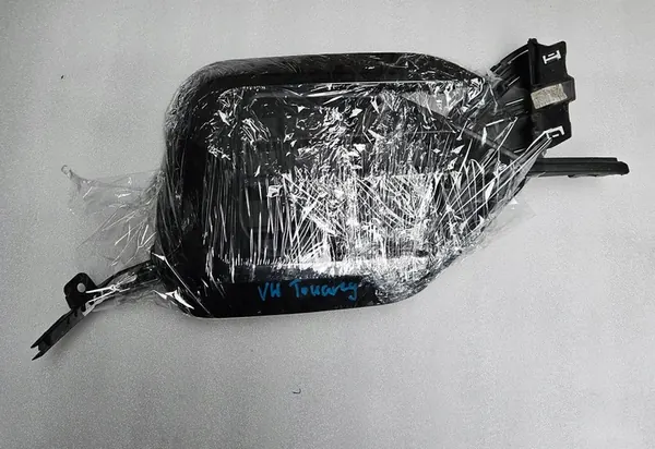 Griglia paraurti anteriore destra VW Touareg image 8