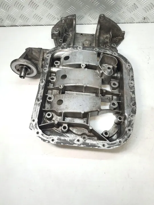 OEM 1CDMOSG yläöljypohja Toyotalle 2.0 D4D image 2