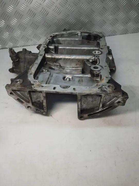 OEM 1CDMOSG yläöljypohja Toyotalle 2.0 D4D image 8