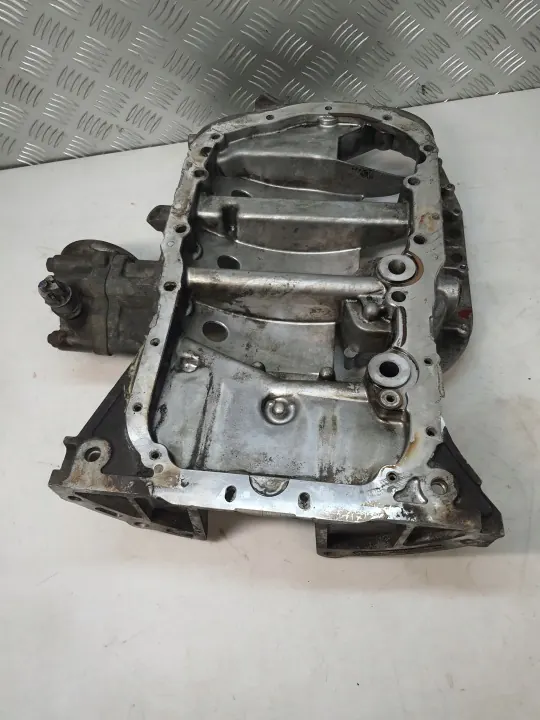 OEM 1CDMOSG yläöljypohja Toyotalle 2.0 D4D image 9
