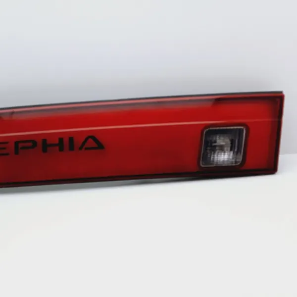 Garniture de Hayon OEM DRC83578 pour Kia Sephia image 3