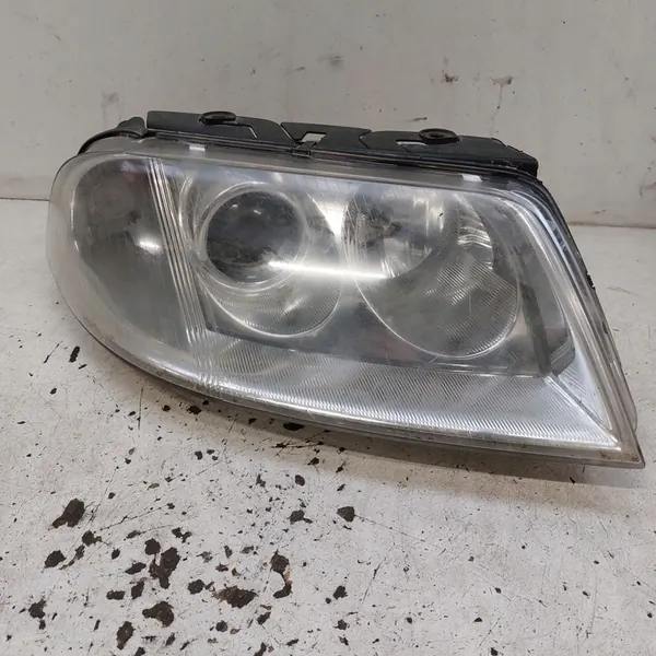 Volkswagen Passat B5 Oikea Ajovalon Linssi Hella image 2