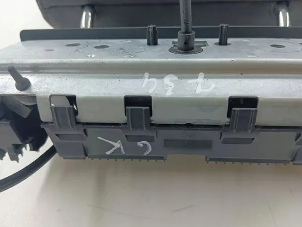 OEM AMD109488 Vänster huvudstöd 3:e raden Audi Q7 4L image 6