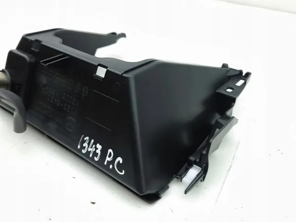 Prise 12V avant Mazda CX-5 II 2019 OEM K12364361 image 7