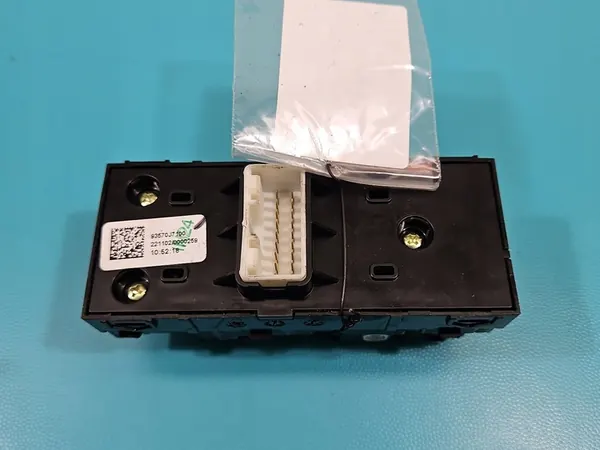 Interruptor de Janela 4X Kia Ceed III 18-21 image 3