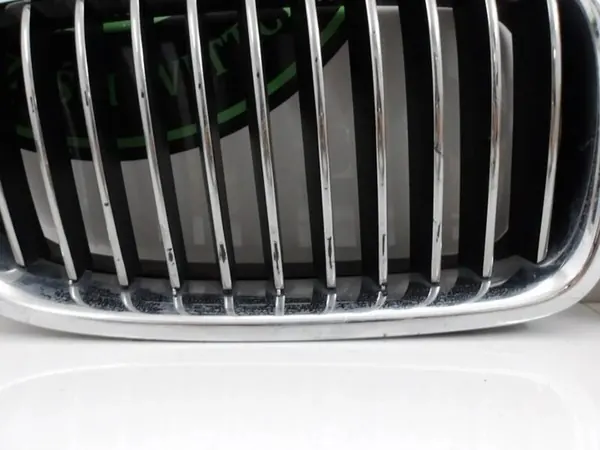 BMW 5 F10 F11 Grill Left Right OEM 51137203650 image 6