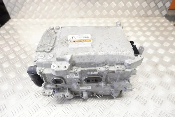 Inversor Toyota OEM G9200-42010 para RAV4 2.5 Híbrido image 2