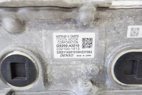 Inversor Toyota OEM G9200-42010 para RAV4 2.5 Híbrido image 4