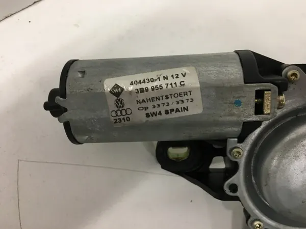 Heckwischermotor VW Passat B5 image 3