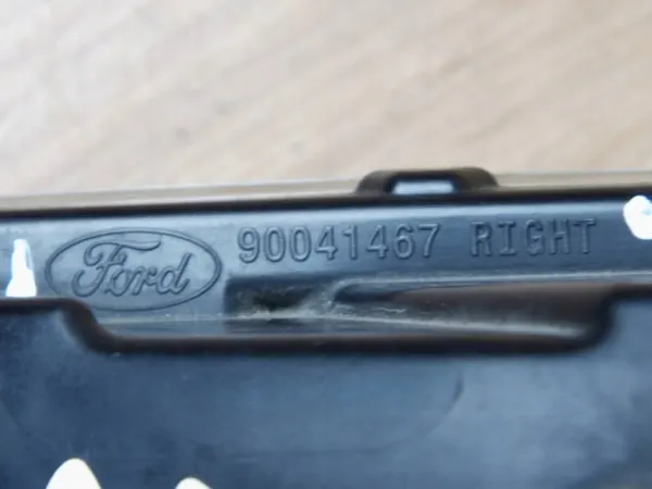 Phare Halogène Droit Ford OEM 90041467 image 4
