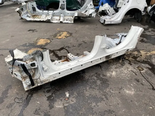 Mercedes-Benz EQC 2020 neljännespaneeli OEM 217634 image 2