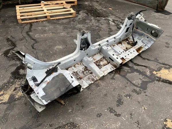 Mercedes-Benz EQC 2020 neljännespaneeli OEM 217634 image 4