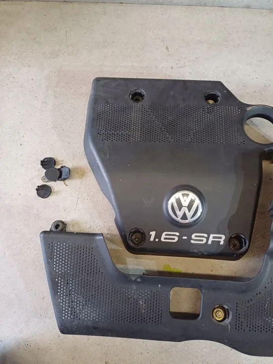 Moottorin suojus 1.6 SR VW Golf IV OEM 06A103925AC image 3