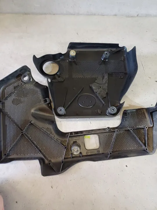 Moottorin suojus 1.6 SR VW Golf IV OEM 06A103925AC image 5