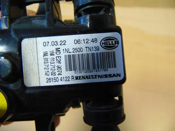 Farol LED Direito Renault OEM 261504122R Usado image 3