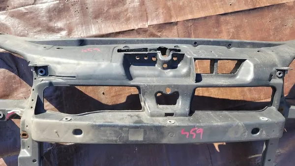 VW POLO 9N Frontverstärkung / 6Q0805588A image 4