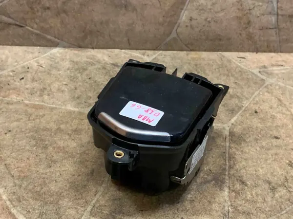 Cinzeiro dianteiro Porsche Panamera OEM 97055335100 image 8