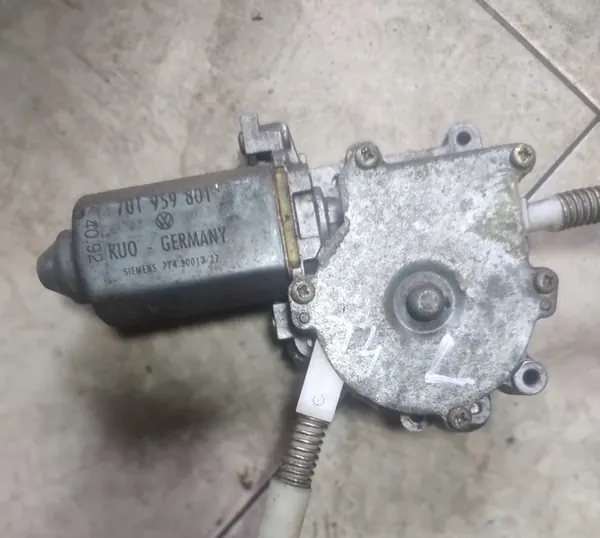 VW T4 Elevador de vidro dianteiro esquerdo 701959801 image 3