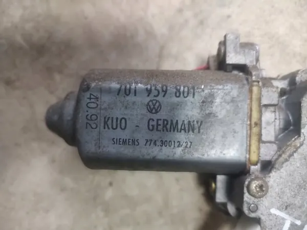 VW T4 Elevador de vidro dianteiro esquerdo 701959801 image 4