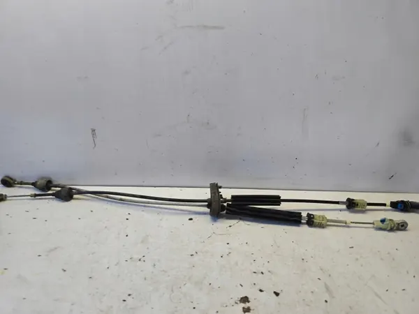 OPEL ZAFIRA C vaihteiston linkki OEM 55499540 AU4 F40 image 2