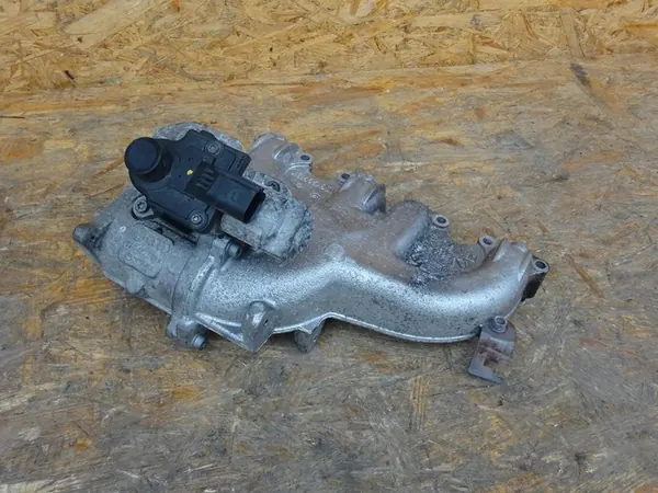 AUDI A3 8P 1.9 TDI Coletor EGR Throttle 03G image 10