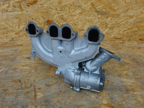 AUDI A3 8P 1.9 TDI Coletor EGR Throttle 03G image 3