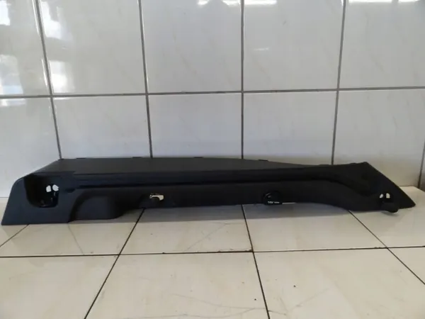 Hyundai i30 III Tavaratilan Rullan Kiinnitys Oikea Taka OEM 85920G4800 image 2