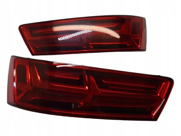 Luz trasera derecha Audi Q3 S-Line 8U0853818A image 2